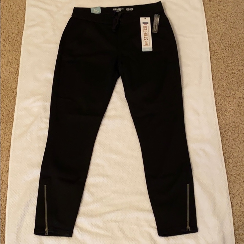 Sz 5 Denizen by Levi’s Black Joggers with Zippers
